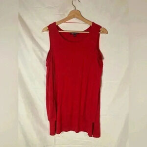 Cable & gauge red tank top with off the shoulder long sleeves‎